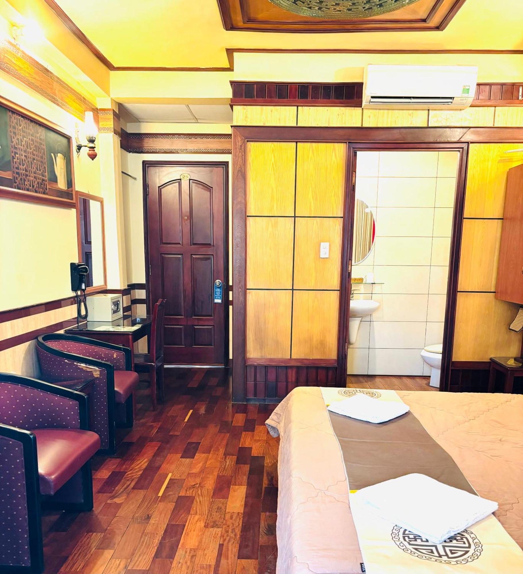 Bi Saigon Hotel